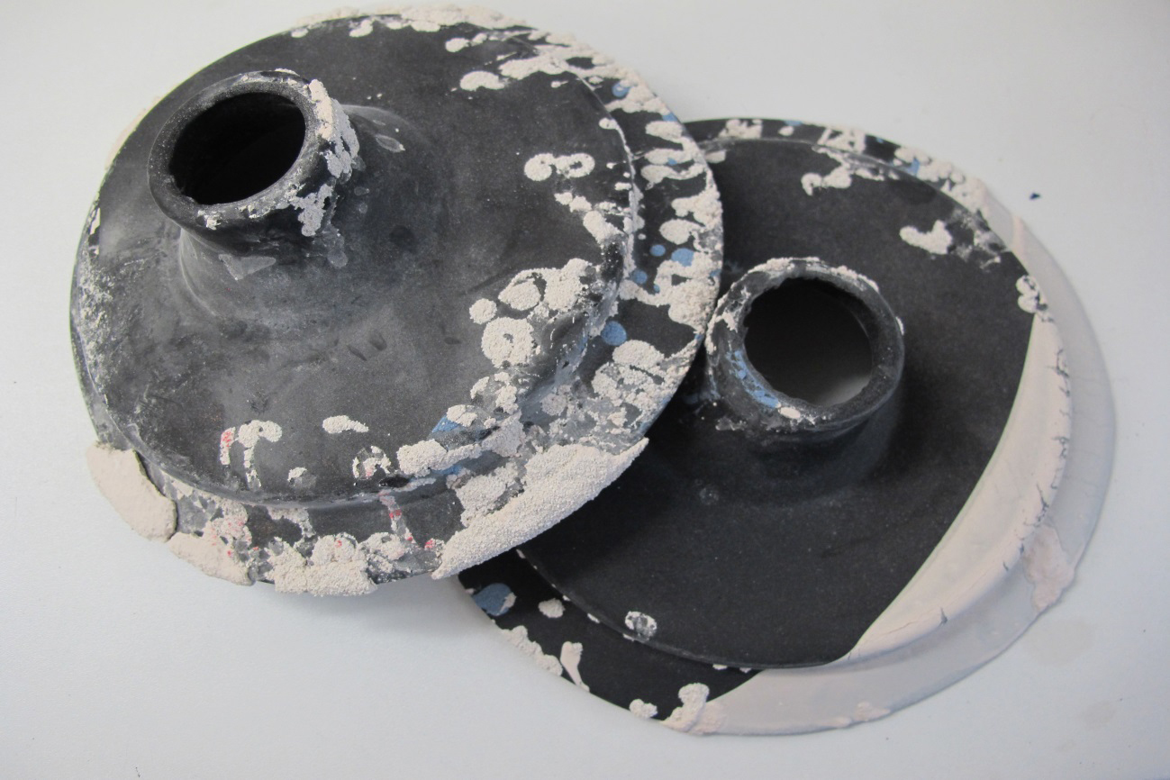 before ultrasonic cleaning rubber