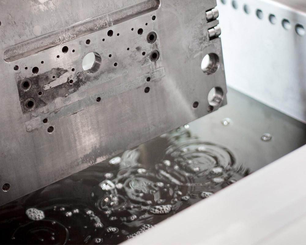 technology ultrasonic cleaning