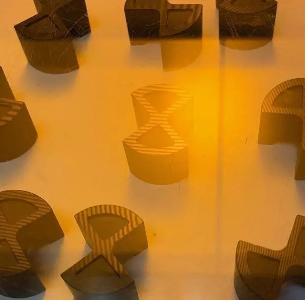 Flatness Reading of Ceramic to better than 1 light band