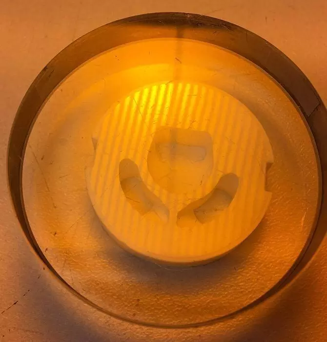 Flatness Reading of ceramic component