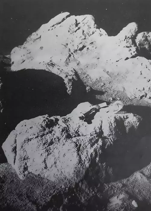 lunar boulder apollo 14