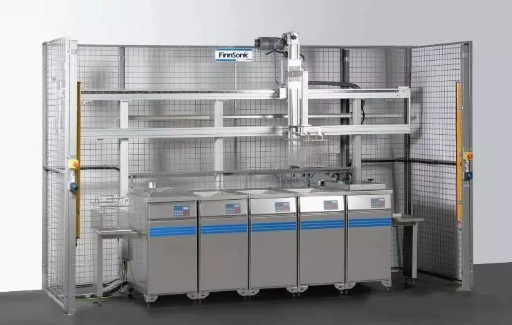 ultrasonic cleaner transport system