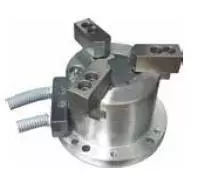Pneumatic Clamping Device
with 3-Jaws